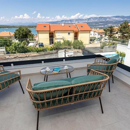 Villa Manhattan Dobrinj Екстериор снимка