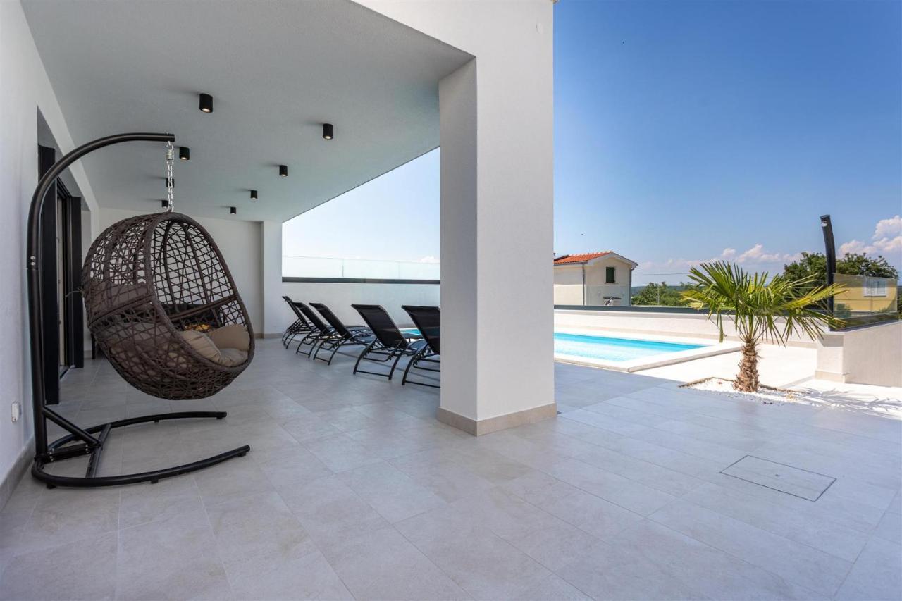 Villa Manhattan Dobrinj Екстериор снимка